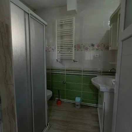 Homestay Akyol House *